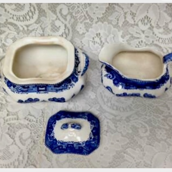 Vintage, Rare, 1911 Buffalo Pottery, 5-pc Blue Willow Tea Set - Picture 5 of 8